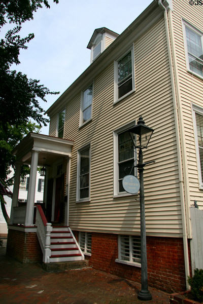 228 North St. (c1820's). Portsmouth, VA.
