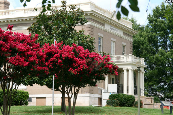 Chimborazo Medical Museum in former Federal Weather Station (1909) on site of one of largest Civil War Hospitals. Richmond, VA.