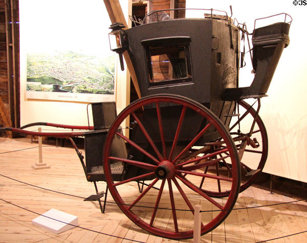 Hansom Cab (c1895) by Hinks & Johnson of Bridgeport, CT in Round Barn at Shelburne Museum. Shelburne, VT.