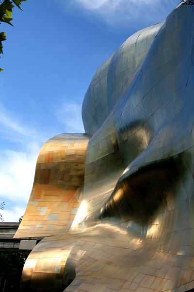 Undulating walls of EMP|FSM. Seattle, WA.