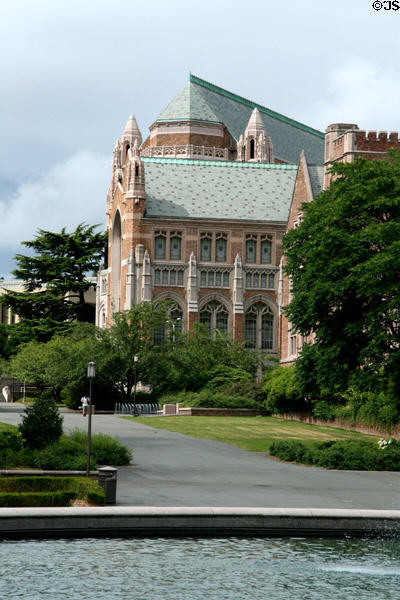 View of Suzzallo Library from Rainier Vista walkway. Seattle, WA.