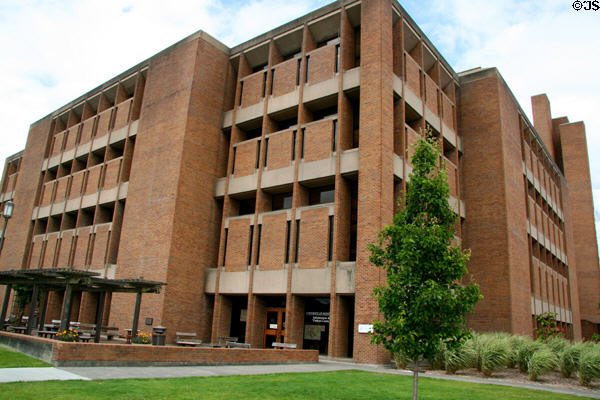 Odegaard Undergraduate Library (1972). Seattle, WA.