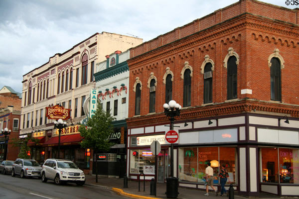 Heritage streetscape along Pearl St. La Crosse, WI.