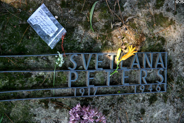 Grave of Svetlana Peters, daughter of Wright adopted from his first marriage & wife of Wright associate Wes Peters, at Unity Chapel near Taliesin. WI.