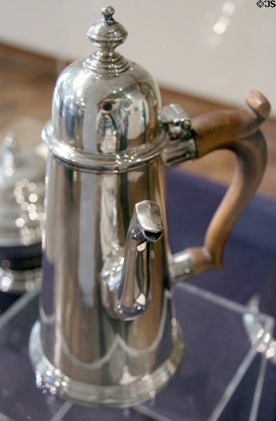 Silver coffee pot (George I, 1715-6) by Michael Boult of Britain at Huntington Museum of Art. Huntington, WV.