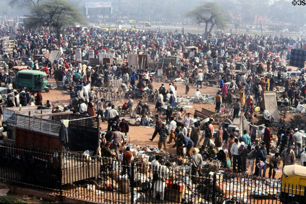 Flea market. Delhi, India.